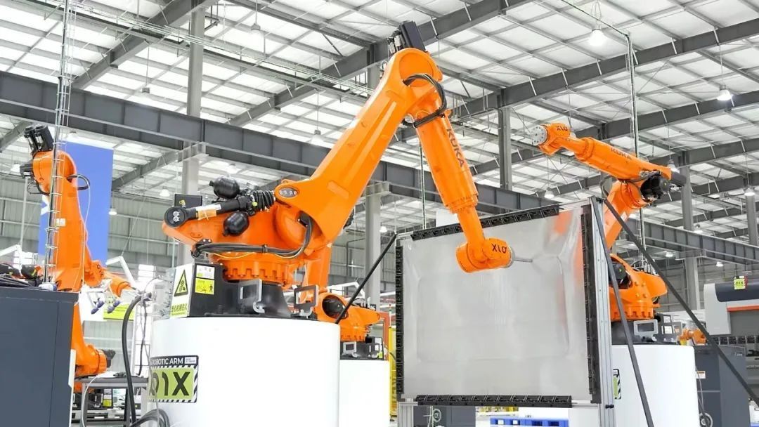 贵阳高新区：瞄准“AI+”打造高质量发展新引擎(图2)