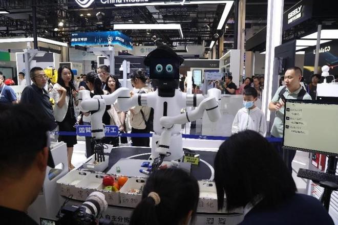 耐心资本照亮2025世界人工智能大会上坤元资产FOF生态圈伙伴们(图2)