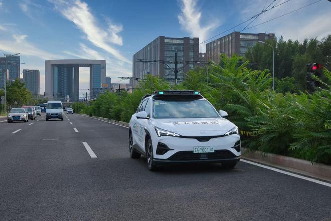 小马智行在港上市中国AI迈入“定义时代”(图2)